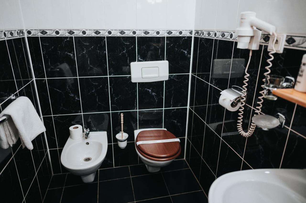 Hotel Centrum Hranice  Zewnętrze zdjęcie